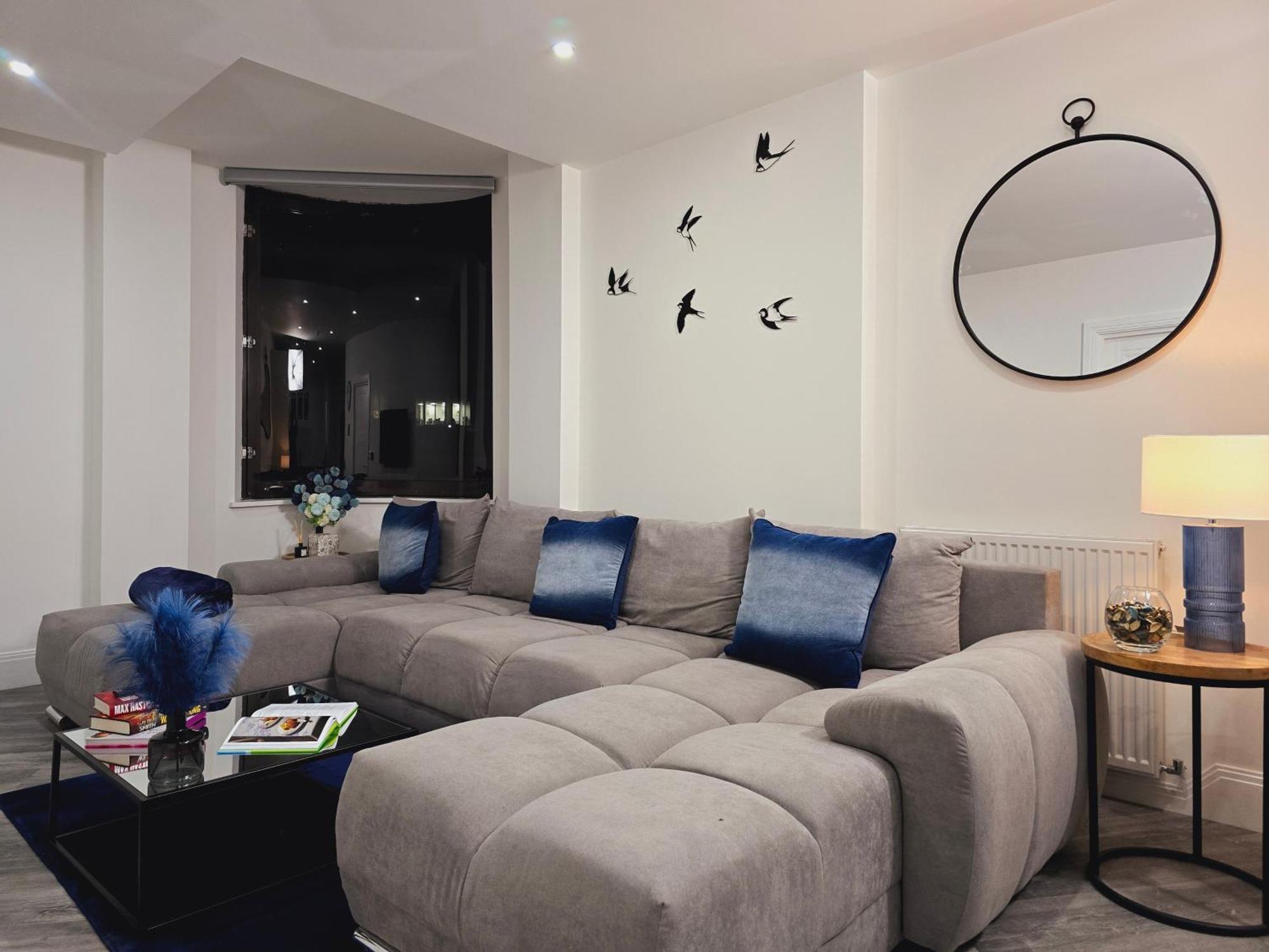 Appartamento Abbey Corner By Nivaas Reading Esterno foto