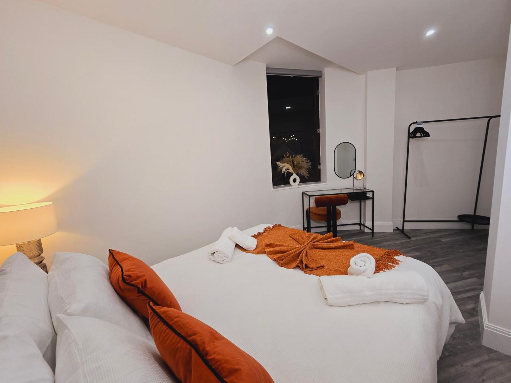 Appartamento Abbey Corner By Nivaas Reading Esterno foto